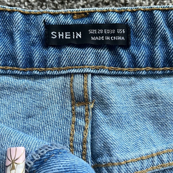 Distressed, high to low shorts - Picture 4 of 6